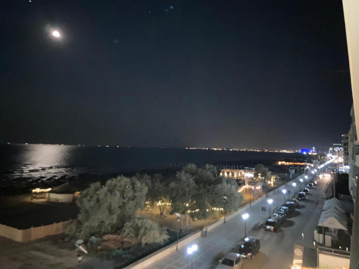 شقة Sarah Morningstar Năvodari المظهر الخارجي الصورة